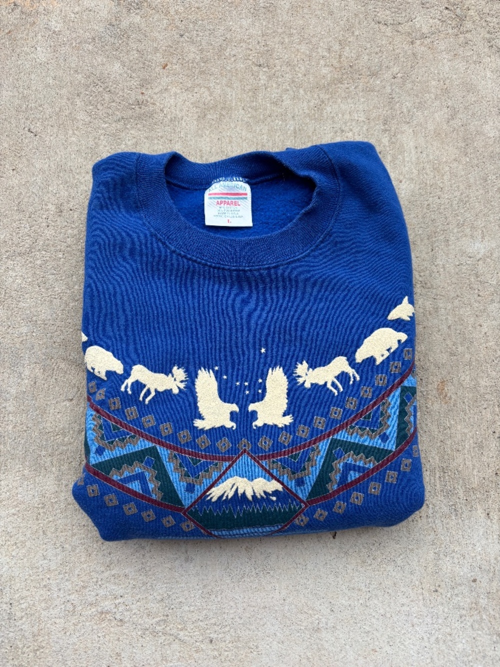 Vintage Alaska Graphic Sweatshirt Blue Eagle Mountain Wildlife Retro Crewneck